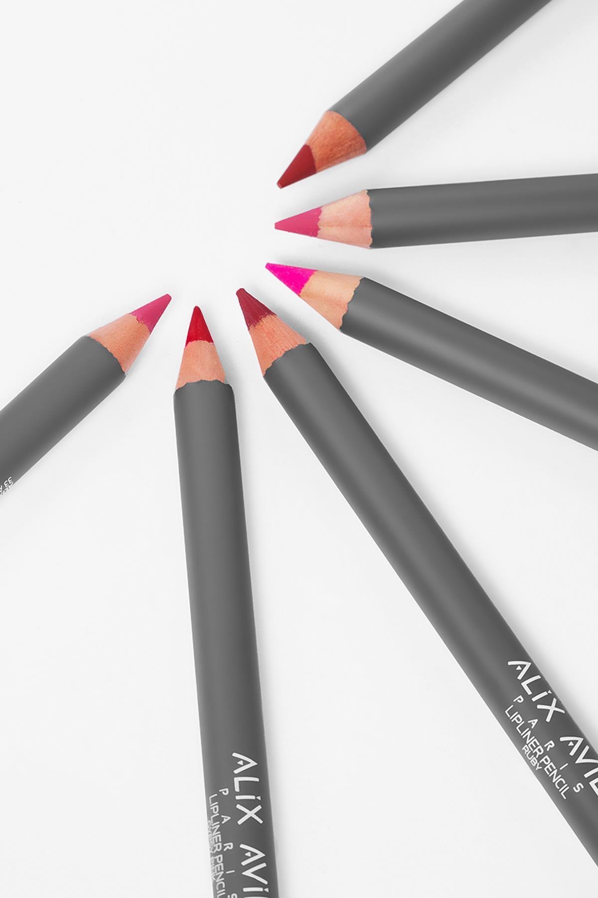 Alix Avien Lipliner